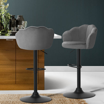 Introducing Artiss' Nessah bar stools with a modern design and luxurious feel, perfect for any kitchen, living room, or bar section. Our barstools feature a stunning clam shell design with premium velvet upholstery and soft padded seats for ultimate comfort