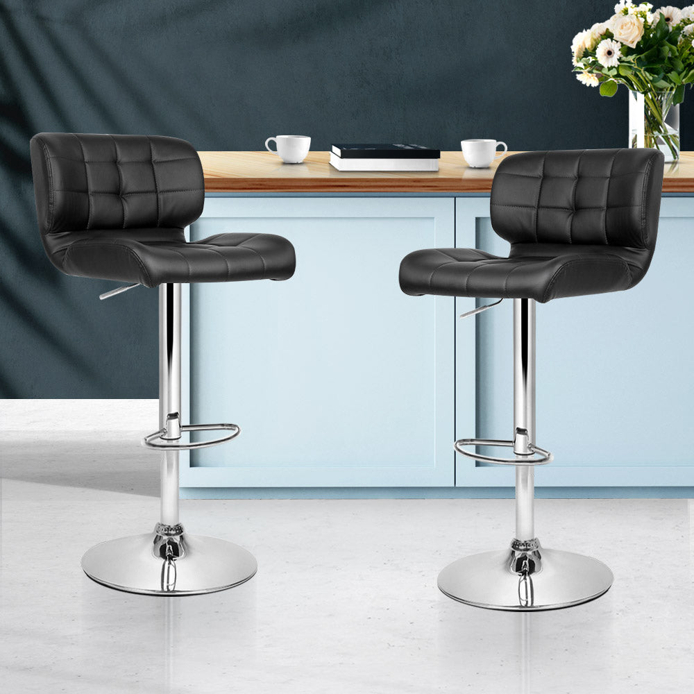  With a beautiful chrome gas lift lever and quality chrome base, this bar stool is perfect for any modern decor. 